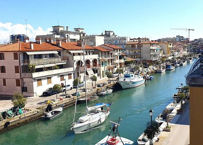 Apartman Charming & Parking By Anthea Homes Grado