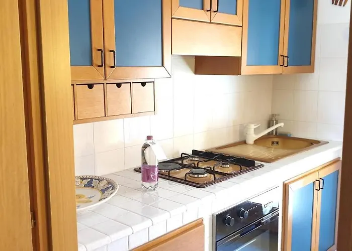 Charming & Parking By Anthea Homes