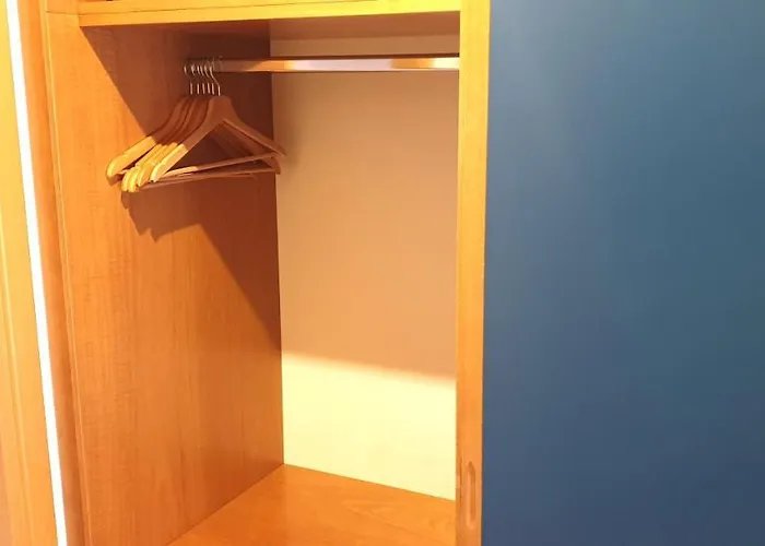 Charming & Parking By Anthea Homes *