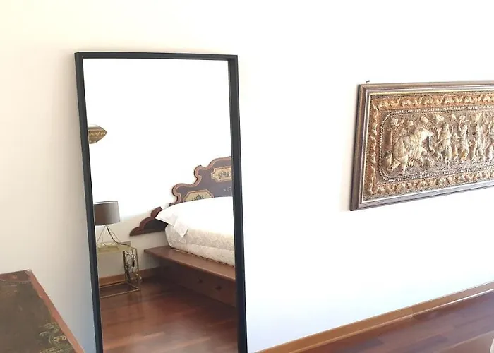 Apartman Charming & Parking By Anthea Homes